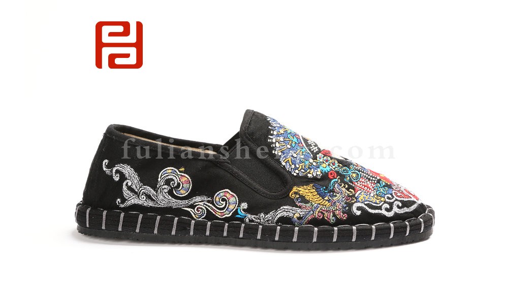 jucaikcp中国风老北京布鞋男绣花社会脸谱千层底软底布鞋图片