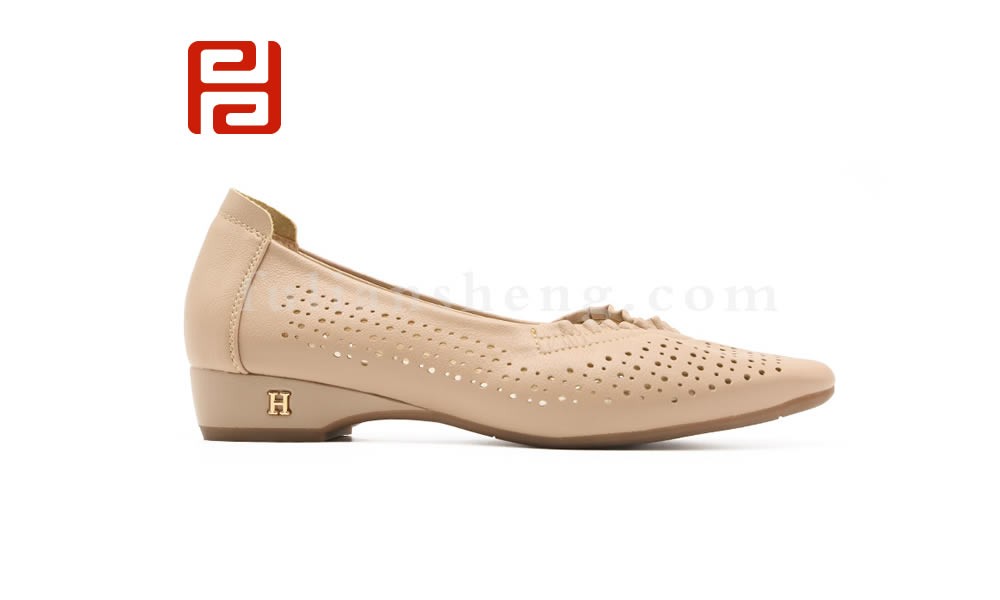 jucaikcp低跟单鞋女夏季镂空女鞋橡胶软底妈妈豆豆鞋子凉鞋图片