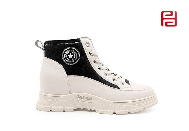 jucaikcp休闲鞋2020冬季新款时尚运动百搭厚底显高牛皮老爹鞋