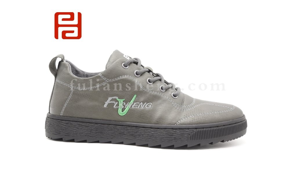 jucaikcp2020冬季新款雨伞布面料男百搭时尚潮流板鞋图片