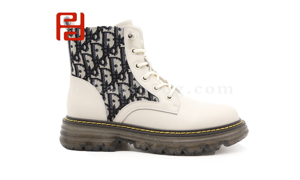 jucaikcp2020冬季新款女纯牛皮拼时尚印花网红英伦风短靴骑士靴图片