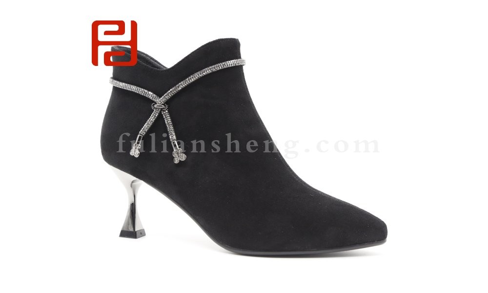 jucaikcp休闲鞋细跟尖头短靴女秋冬水钻加绒短筒靴高跟靴子图片