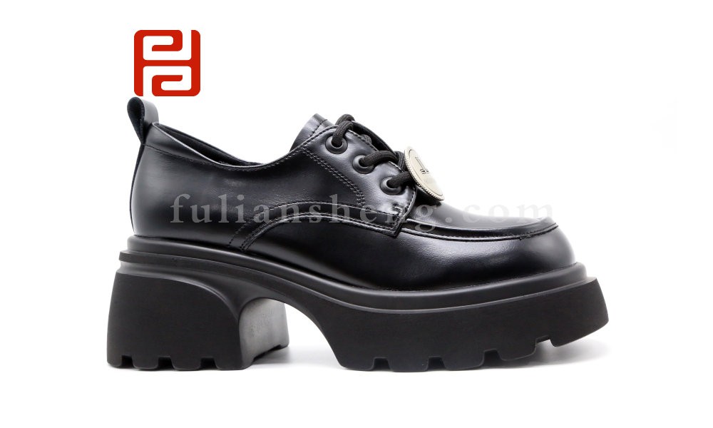 jucaikcp春秋新款时尚休闲单鞋乐福鞋女鞋