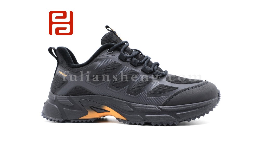 jucaikcp冬季新款旅行男鞋轻便旅行户外鞋