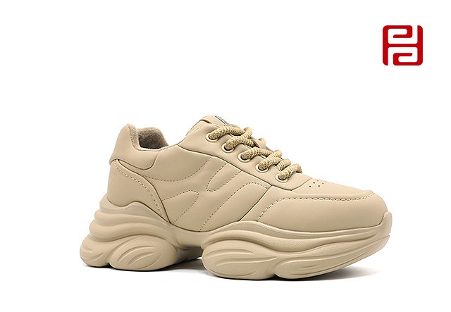 jucaikcp冬季新款运动生活女鞋时尚运动老爹鞋