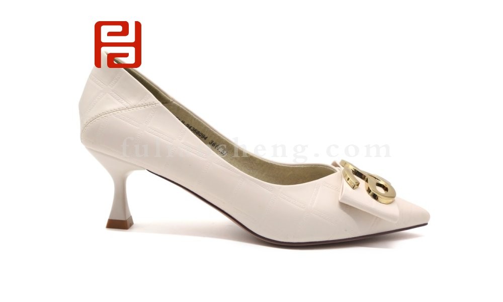 jucaikcp休闲工作通勤压纹浅口细跟中跟舒适女鞋图片