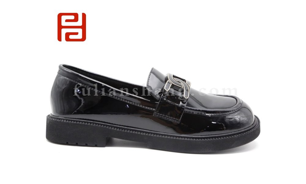 jucaikcp休闲鞋女鞋春秋乐福小皮鞋漆皮亮面低跟女鞋图片