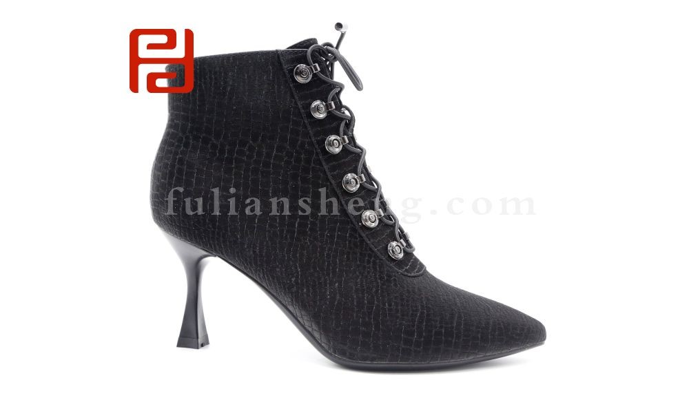 jucaikcp休闲鞋女鞋高跟小短靴百搭尖头时装细跟保暖秋冬图片