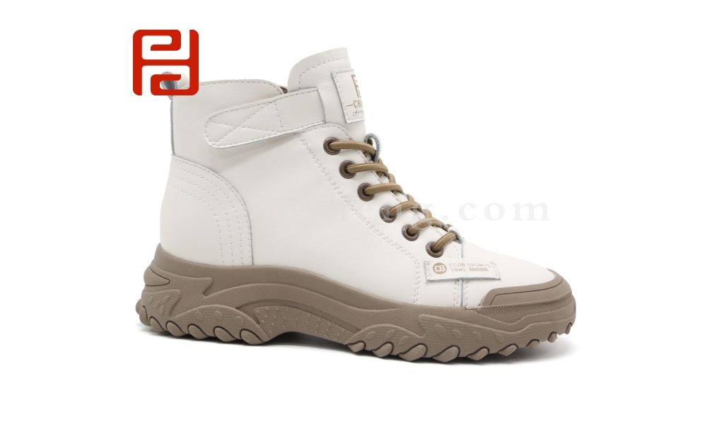 jucaikcp休闲鞋女鞋冬季保暖中帮平底休闲鞋舒适榴莲防滑鞋底图片