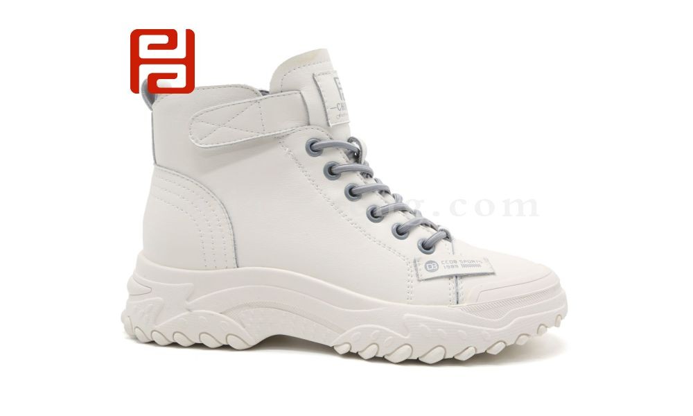 jucaikcp休闲鞋女鞋冬季保暖中帮平底休闲鞋舒适榴莲防滑鞋底图片