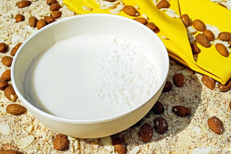 1552871579294520.jpg milk-2594538_960_720.jpg