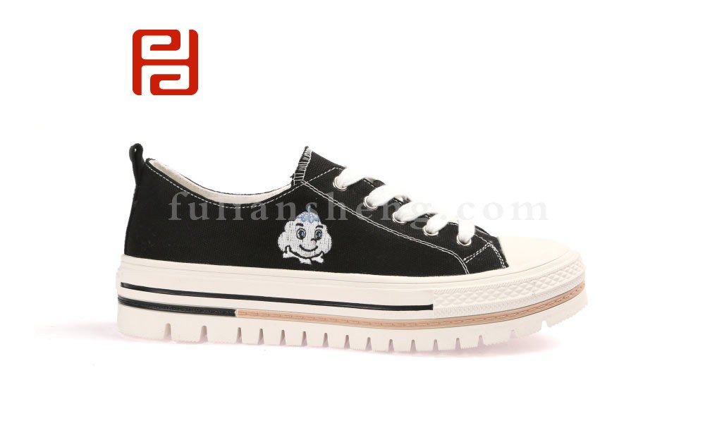 jucaikcp休闲板鞋 厚底帆布鞋棉麻刺绣舒适布鞋(图1)