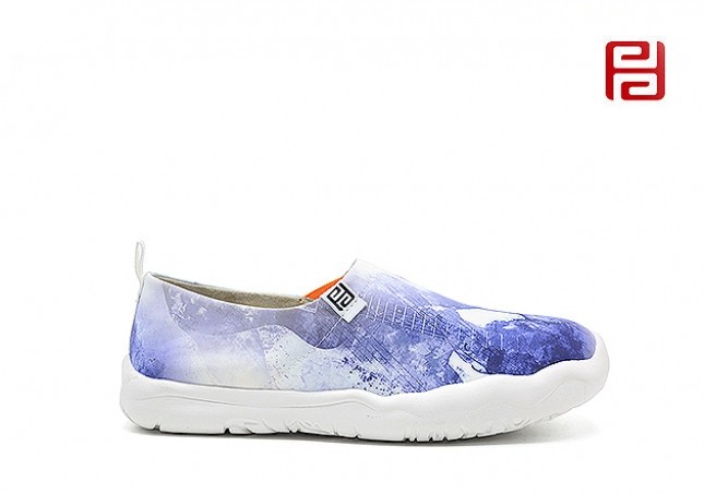 jucaikcp休闲鞋女鞋单鞋时尚休闲小布鞋印花个性鞋子