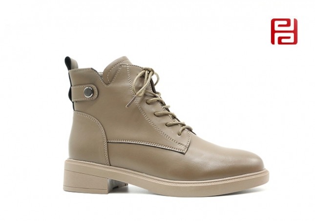 jucaikcp冬季舒适柔软马丁靴休闲女鞋老北京布鞋