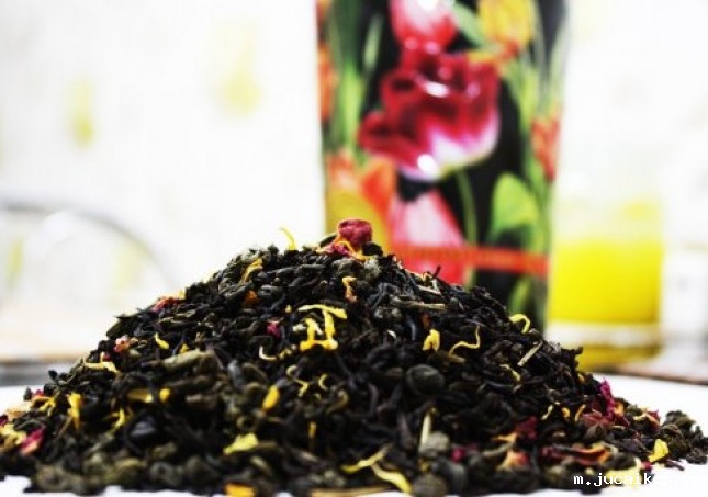 月经期可以泡脚吗-女人月经期可以用热水泡脚吗？