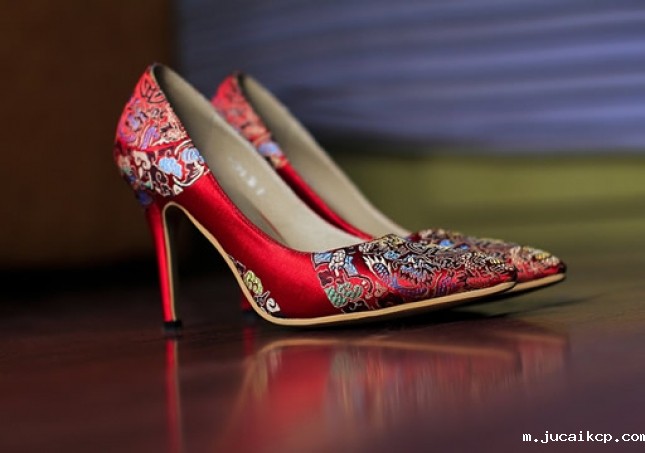 爱美可以，但这类鞋子你可千万别穿出去！