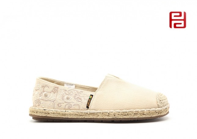 jucaikcp布鞋女透气帆布女鞋浅口平底一脚蹬懒人渔夫鞋