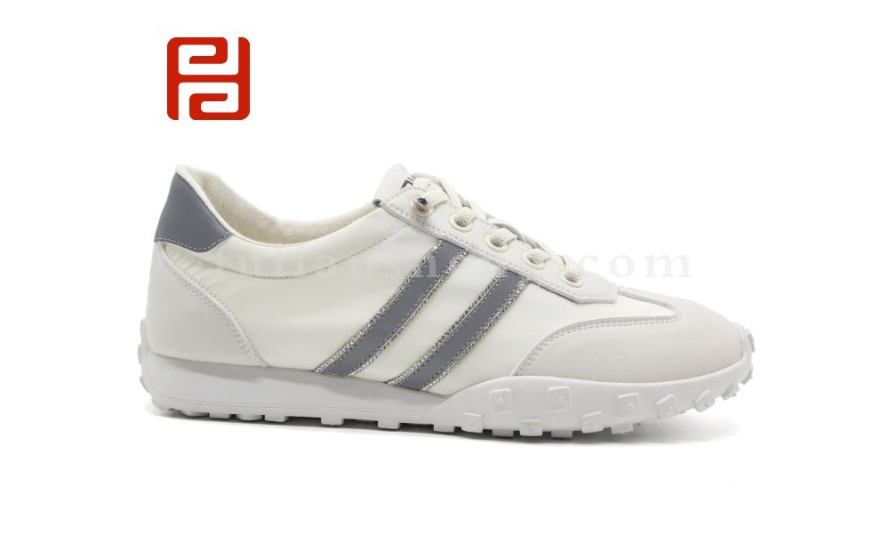 jucaikcp春季女鞋平底休闲百搭小白鞋板鞋学生鞋